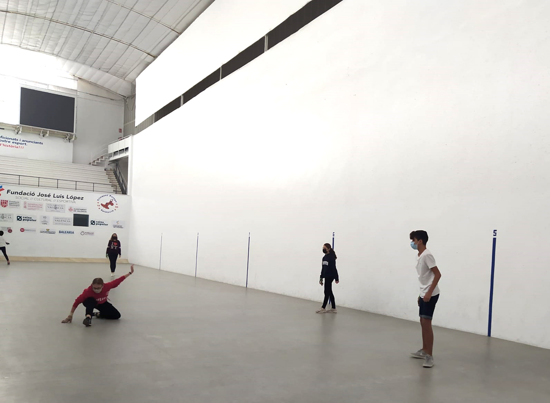 actividad deportiva de los alumnos de 2º ESO de Gençana. Promoción de la Actividad Física y el Deporte