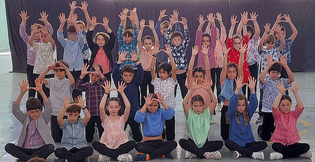 Día de la Danza con Christine Cloux en el Centro Educativo Gençana
