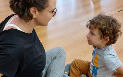 LOS ALUMNOS DE INFANTIL DE GENÇANA DANZAN EN FAMILIA
